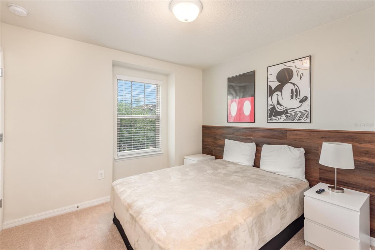 9025 RHODES STREET — photo 18 of 36