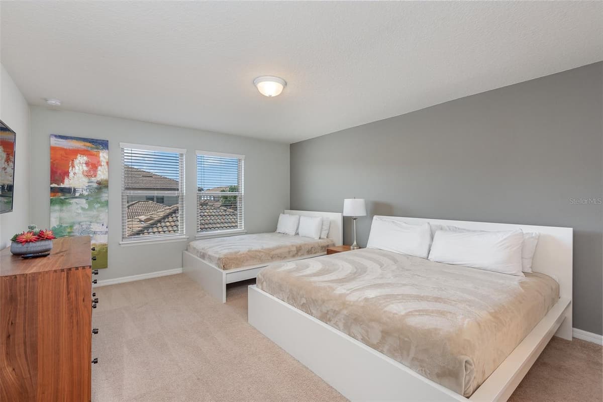9025 RHODES STREET — photo 20 of 36