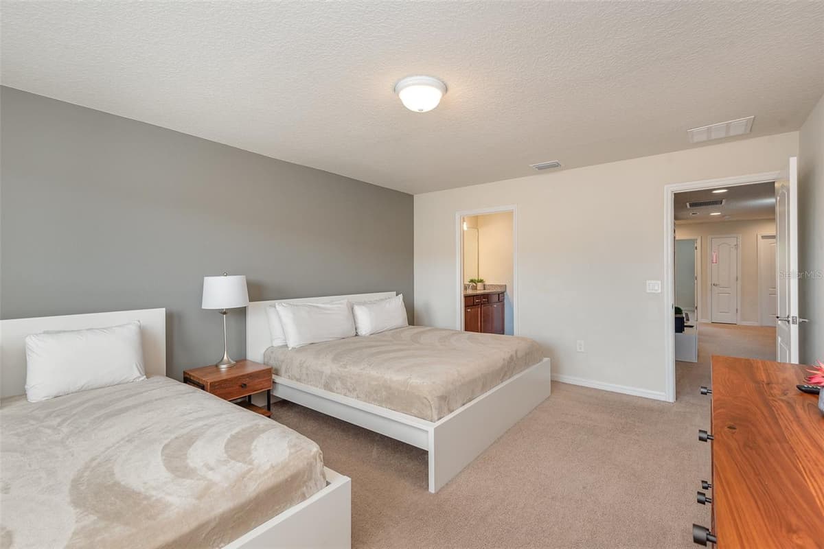 9025 RHODES STREET — photo 21 of 36