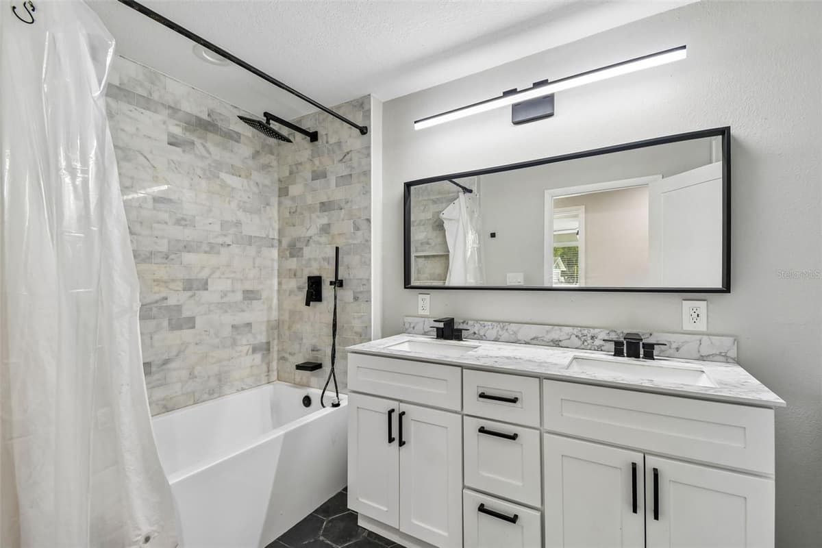 173 TEMPLE STREET — photo 17 of 38