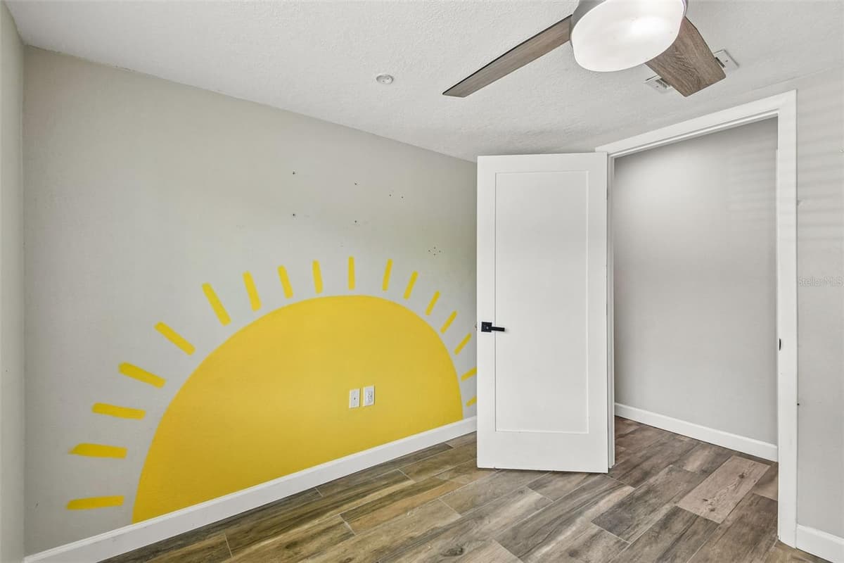 173 TEMPLE STREET — photo 14 of 38