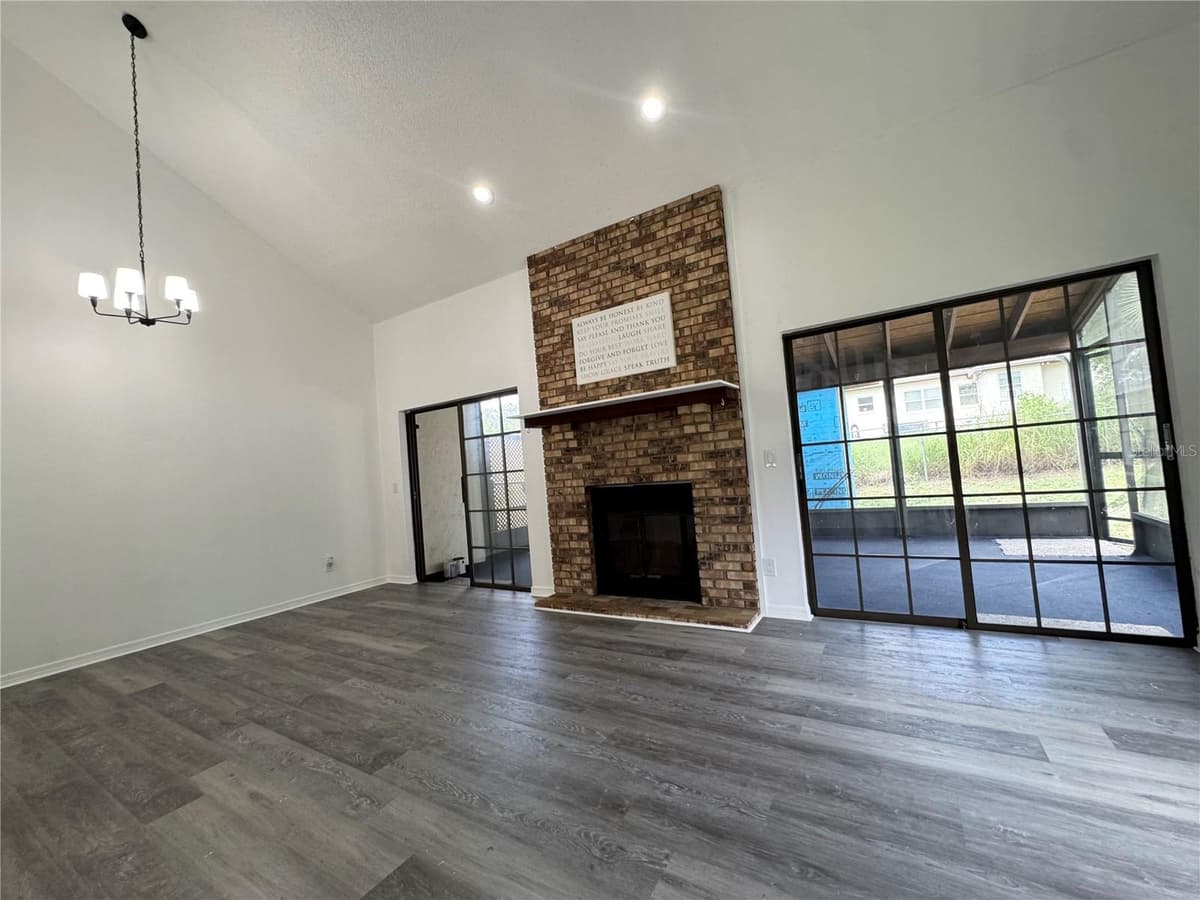 2207 KARL STREET — photo 5 of 20