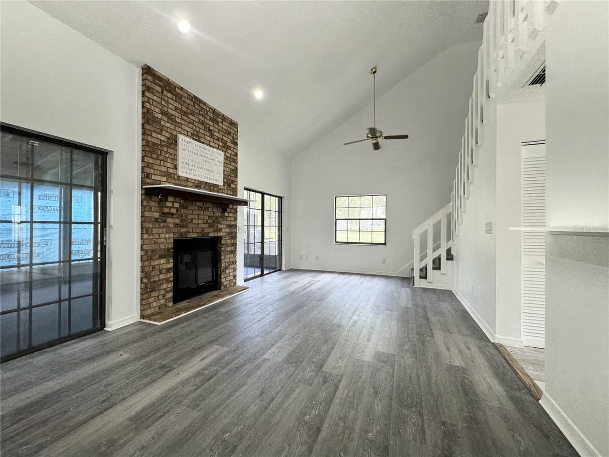 2207 KARL STREET — photo 6 of 20