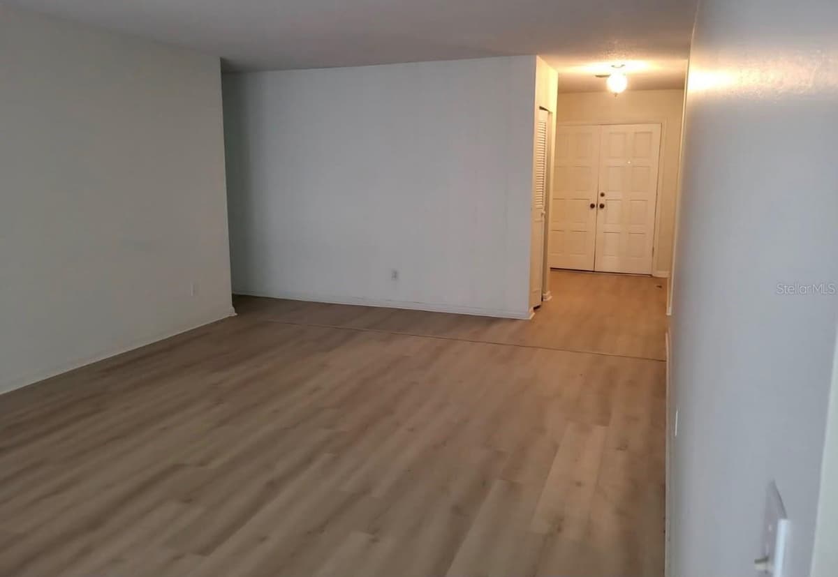 4716 SAN RAFAEL STREET — photo 3 of 6