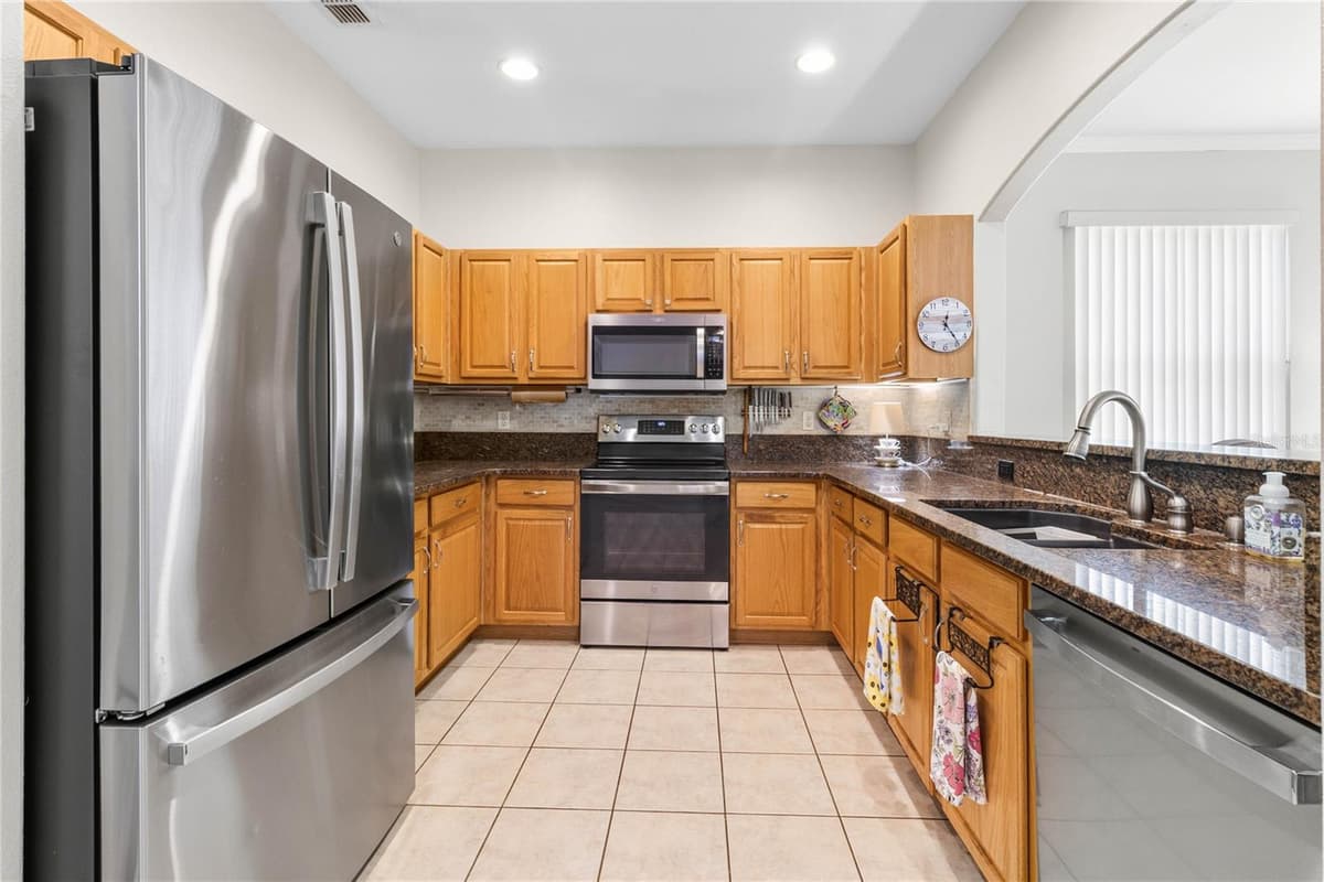 3007 BELLFLOWER WAY — photo 12 of 45