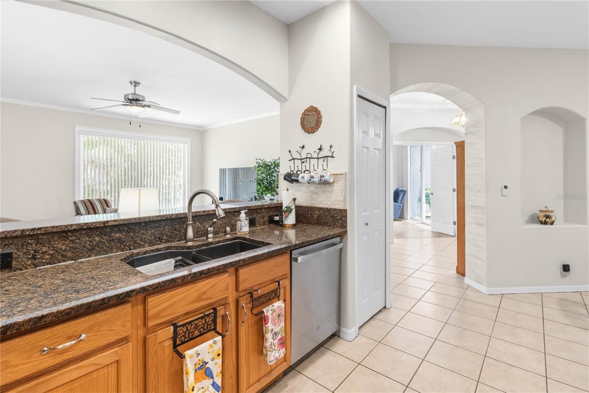 3007 BELLFLOWER WAY — photo 13 of 45