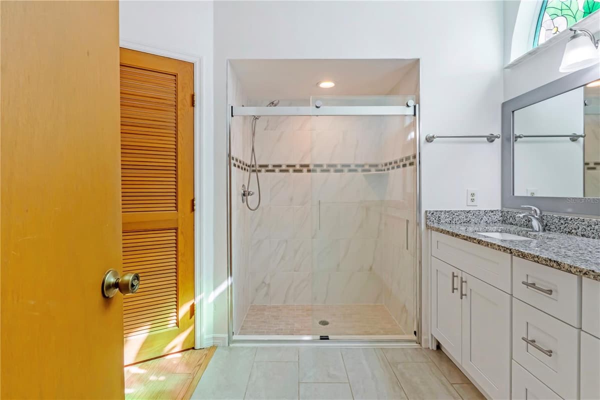 5812 NOB HILL BOULEVARD — photo 17 of 28