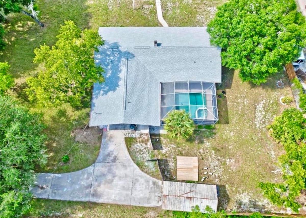2831 ASCOT LANE — photo 4 of 25