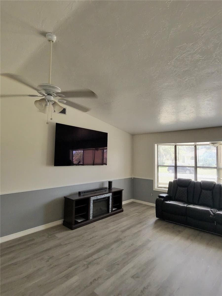 2831 ASCOT LANE — photo 19 of 25