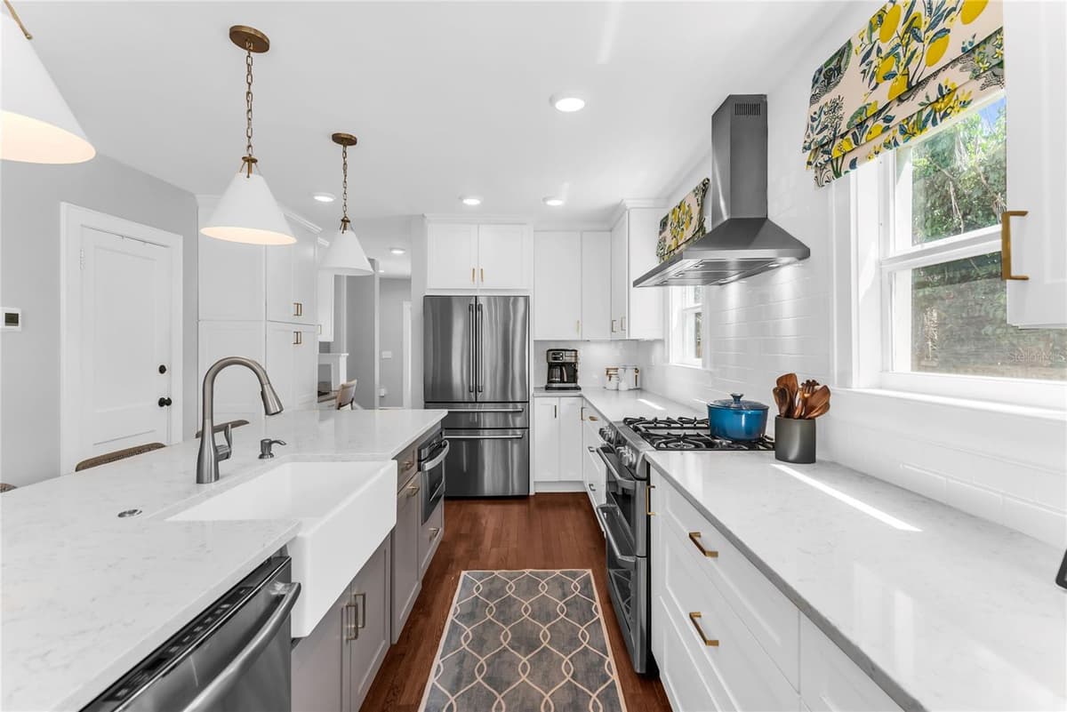 219 WHITTIER CIRCLE — photo 12 of 52