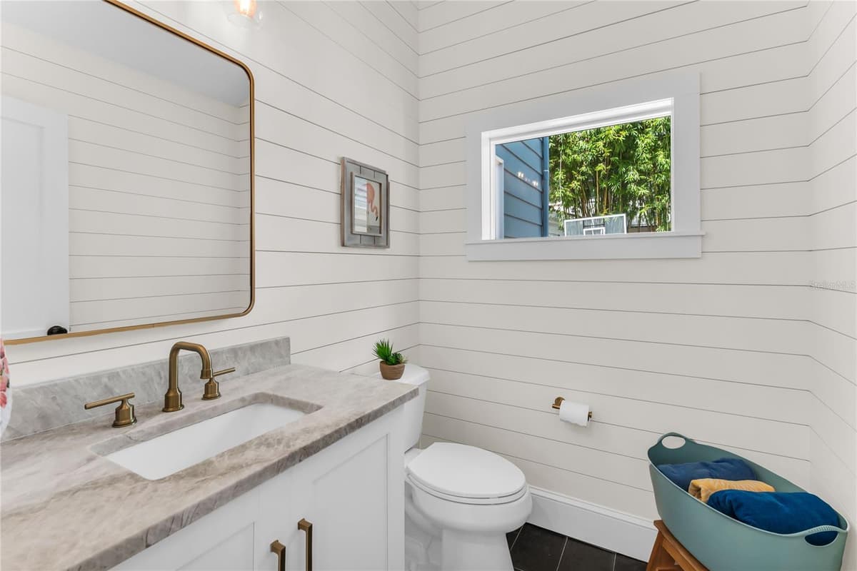219 WHITTIER CIRCLE — photo 15 of 52