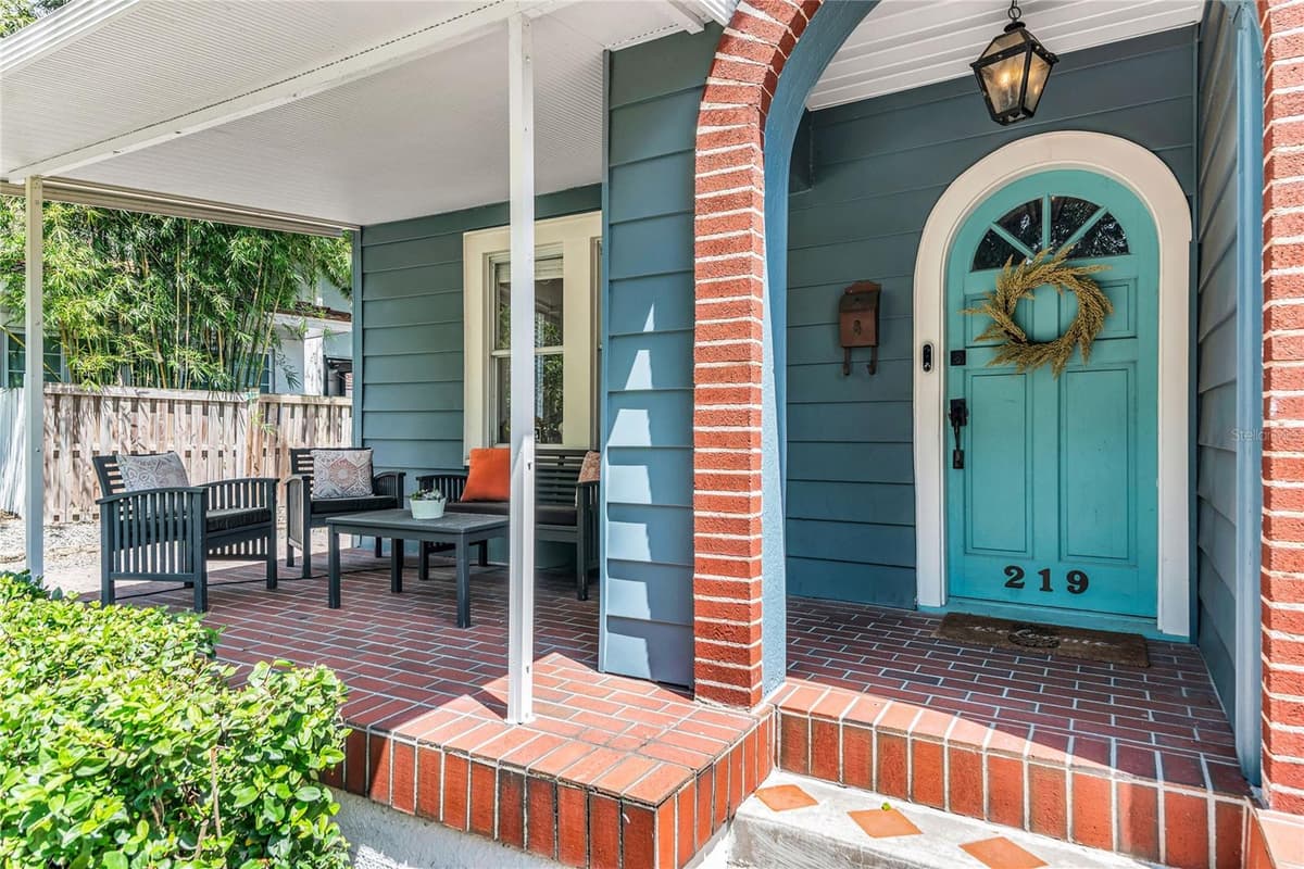 219 WHITTIER CIRCLE — photo 4 of 52