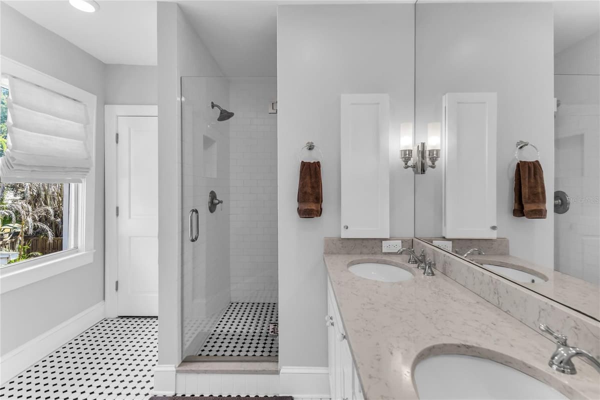 219 WHITTIER CIRCLE — photo 29 of 52