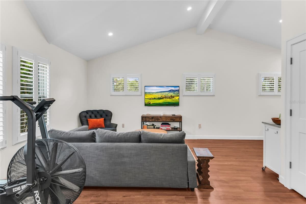 219 WHITTIER CIRCLE — photo 42 of 52