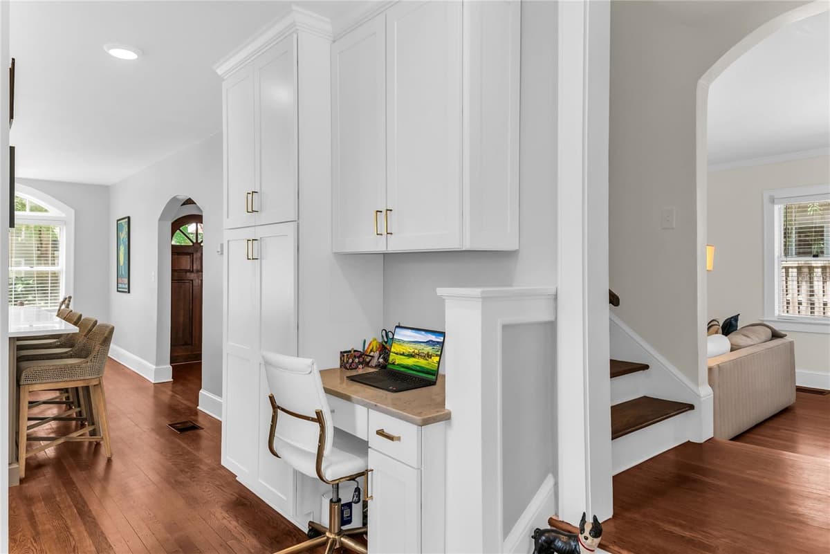 219 WHITTIER CIRCLE — photo 10 of 52