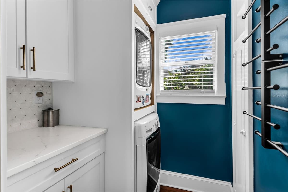 219 WHITTIER CIRCLE — photo 16 of 52