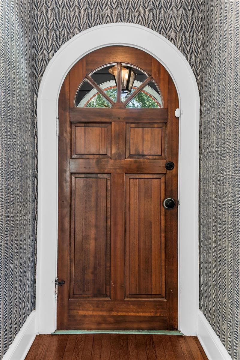 219 WHITTIER CIRCLE — photo 5 of 52