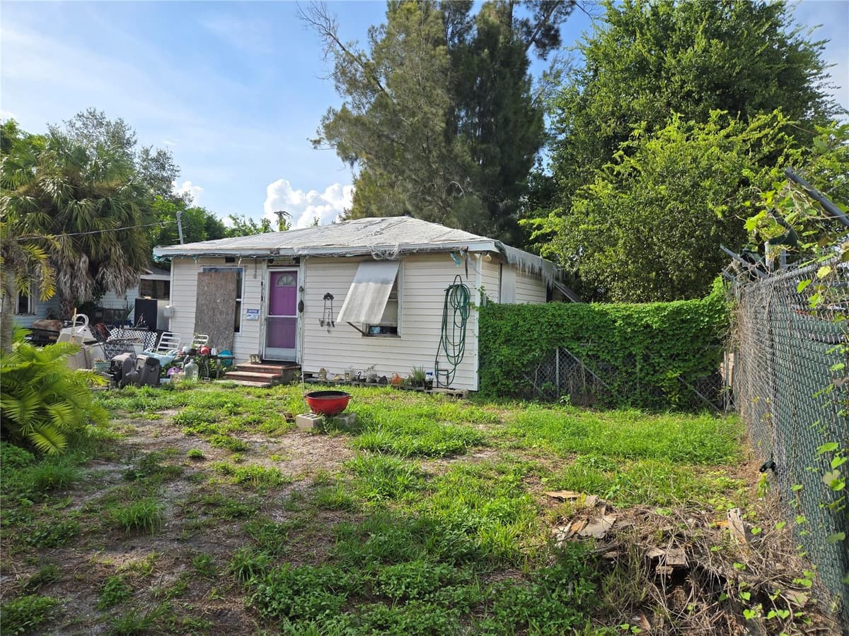 1305 & 1309 HARDIN AVENUE — photo 4 of 8