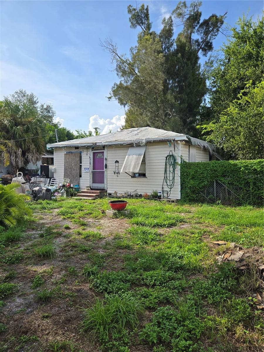 1305 & 1309 HARDIN AVENUE — photo 5 of 8