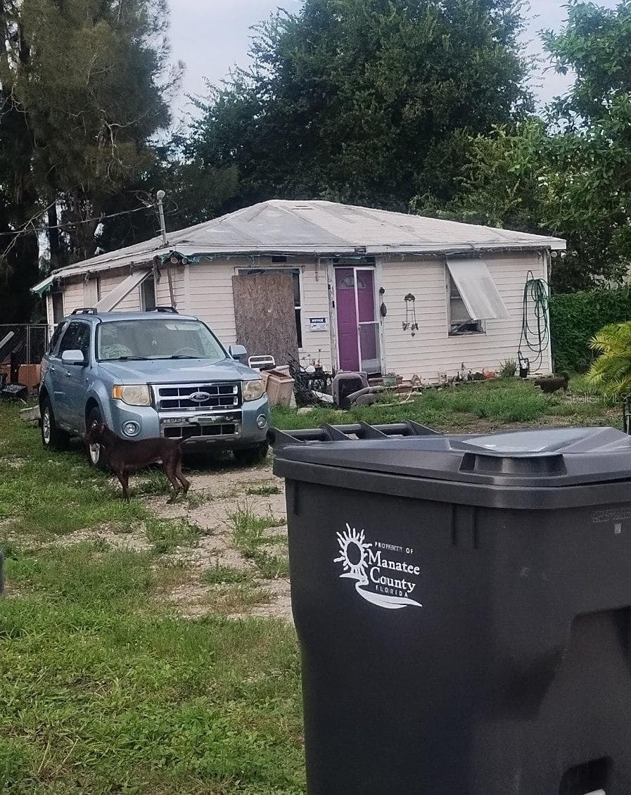 1305 & 1309 HARDIN AVENUE — photo 2 of 8