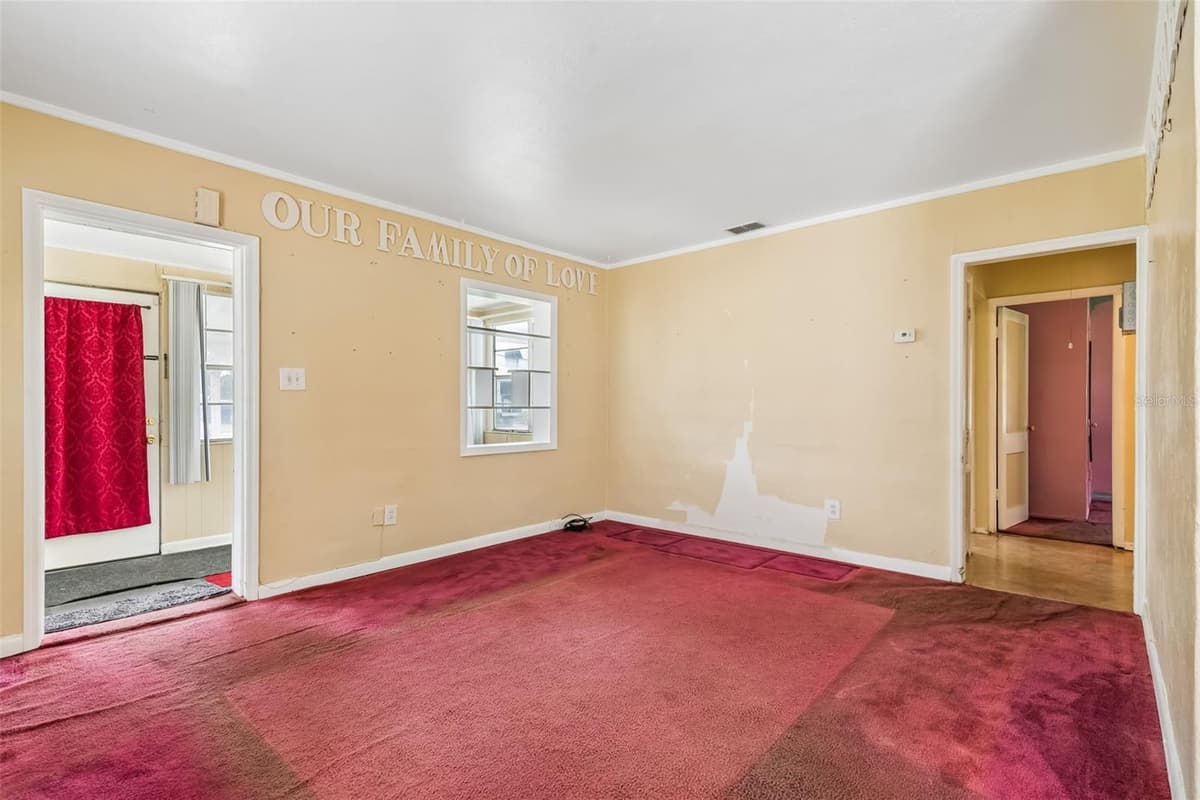 918 GOLDWYN AVENUE — photo 12 of 21