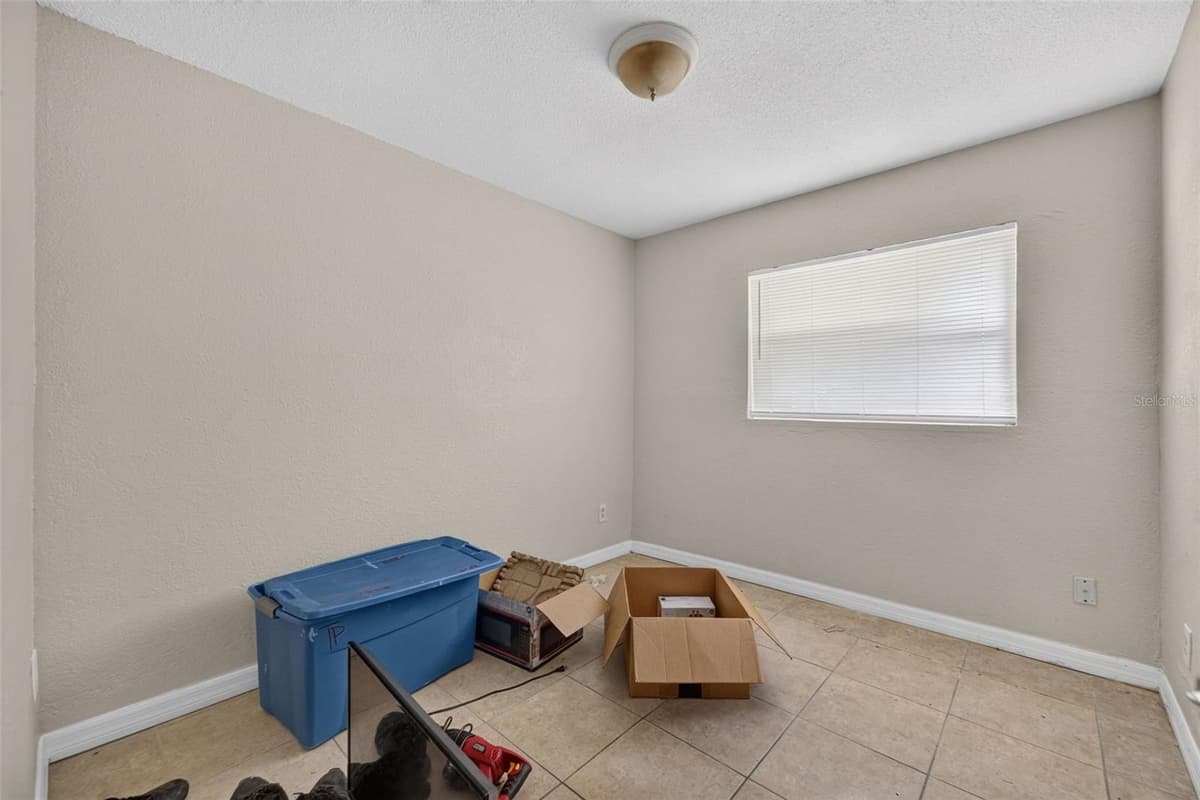 18 EATON STREET — photo 9 of 29