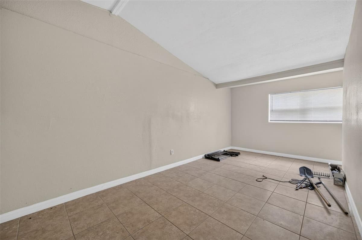18 EATON STREET — photo 16 of 29