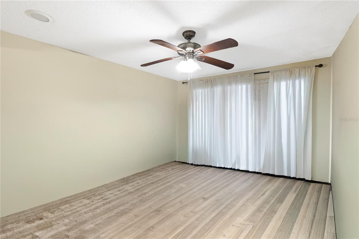 8584 BRIAR GROVE CIRCLE — photo 13 of 25