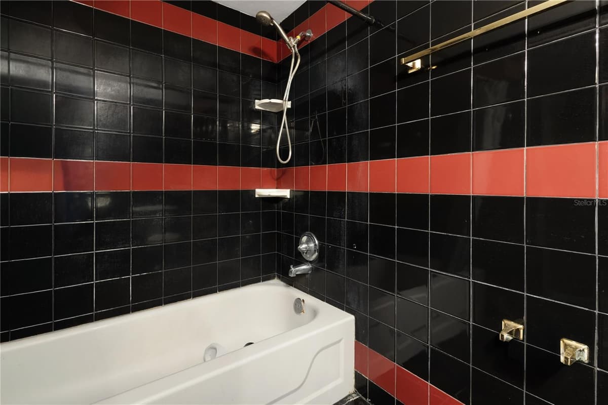 8584 BRIAR GROVE CIRCLE — photo 18 of 25