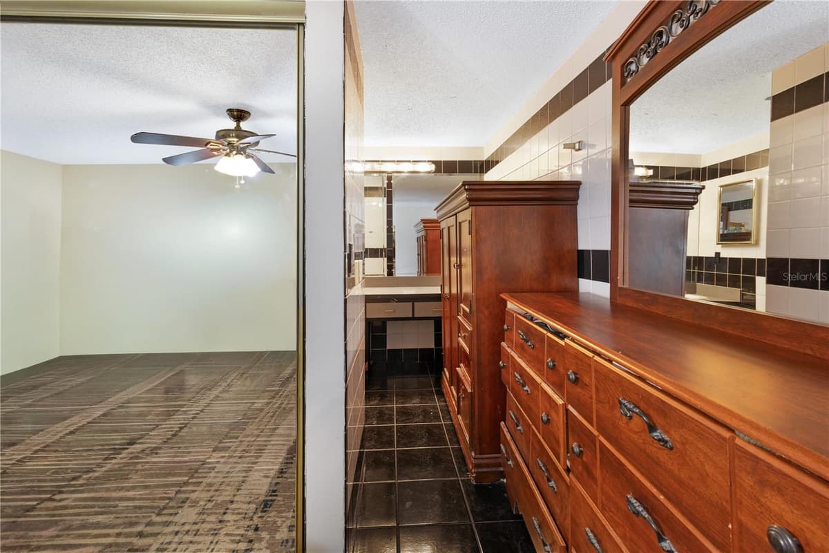 8584 BRIAR GROVE CIRCLE — photo 11 of 25