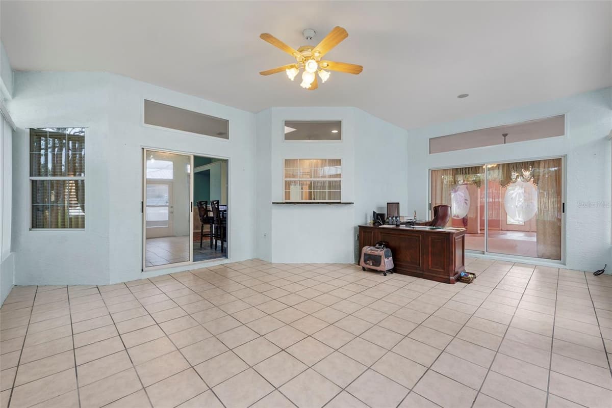 52 BUTTONWORTH DRIVE — photo 29 of 55