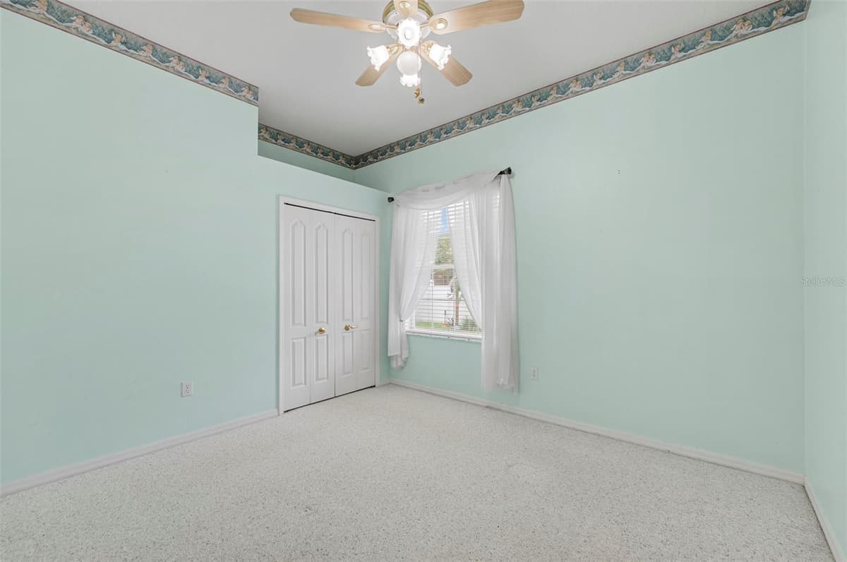 52 BUTTONWORTH DRIVE — photo 24 of 55