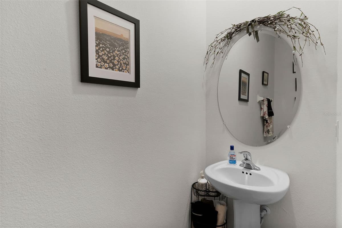 5365 PINECONE COURT — photo 18 of 46