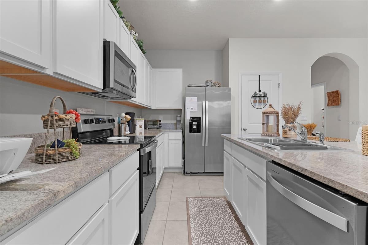 5365 PINECONE COURT — photo 15 of 46
