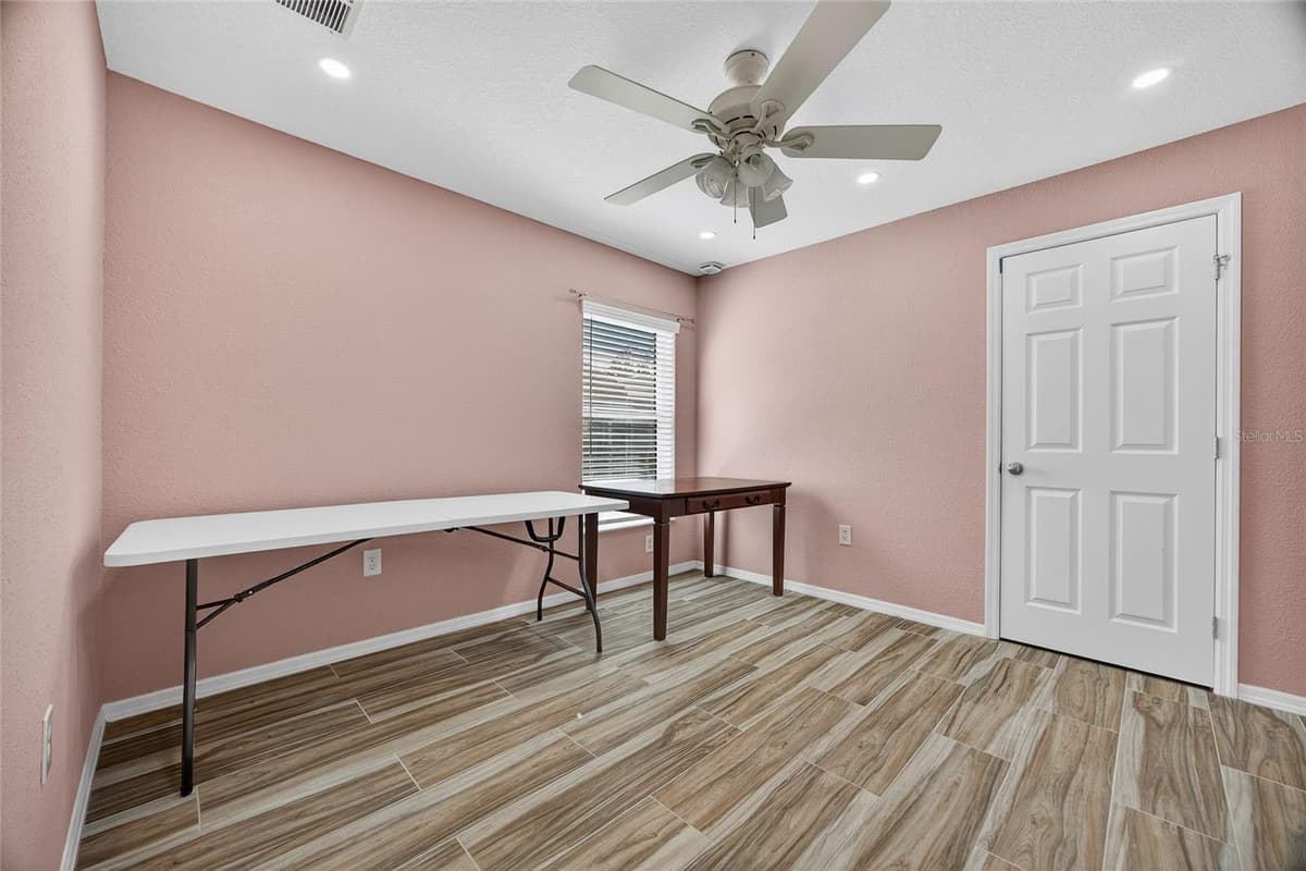 25900 AYSEN DRIVE — photo 21 of 39