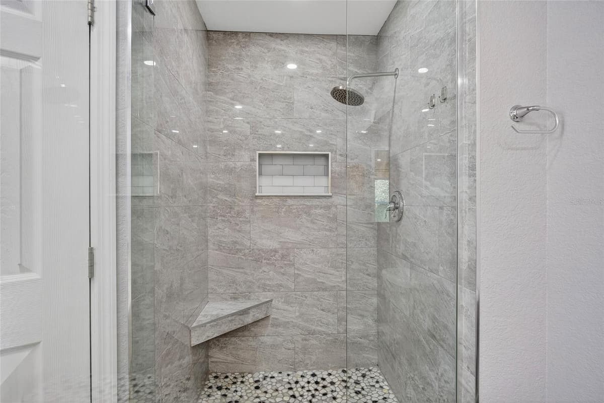 25900 AYSEN DRIVE — photo 19 of 39