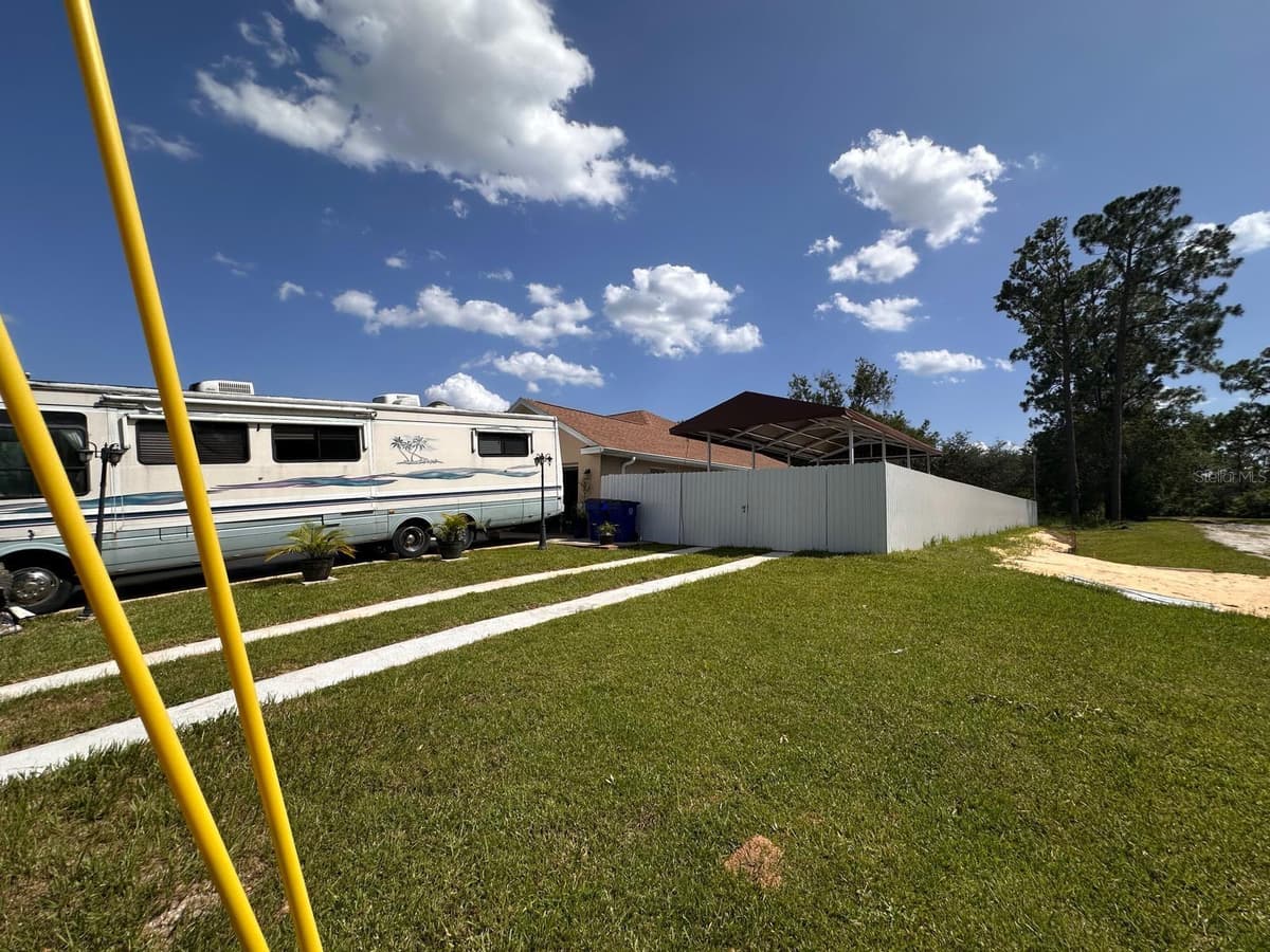 2723 SUNSET DRIVE — photo 8 of 74