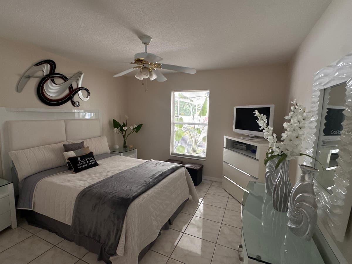 2723 SUNSET DRIVE — photo 43 of 74