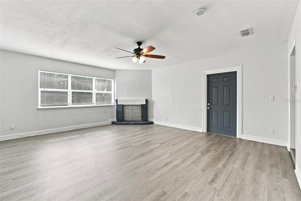 1024 31ST STREET — photo 23 of 33