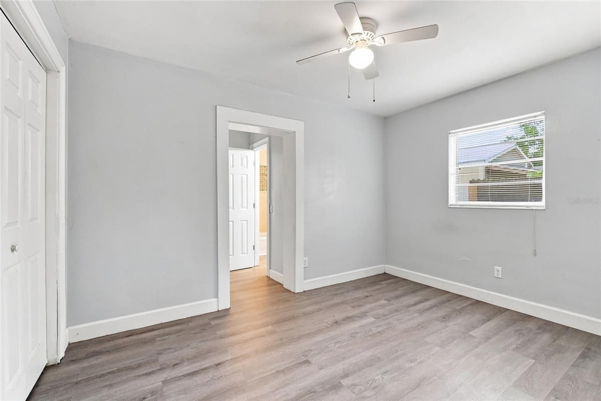 1024 31ST STREET — photo 13 of 33