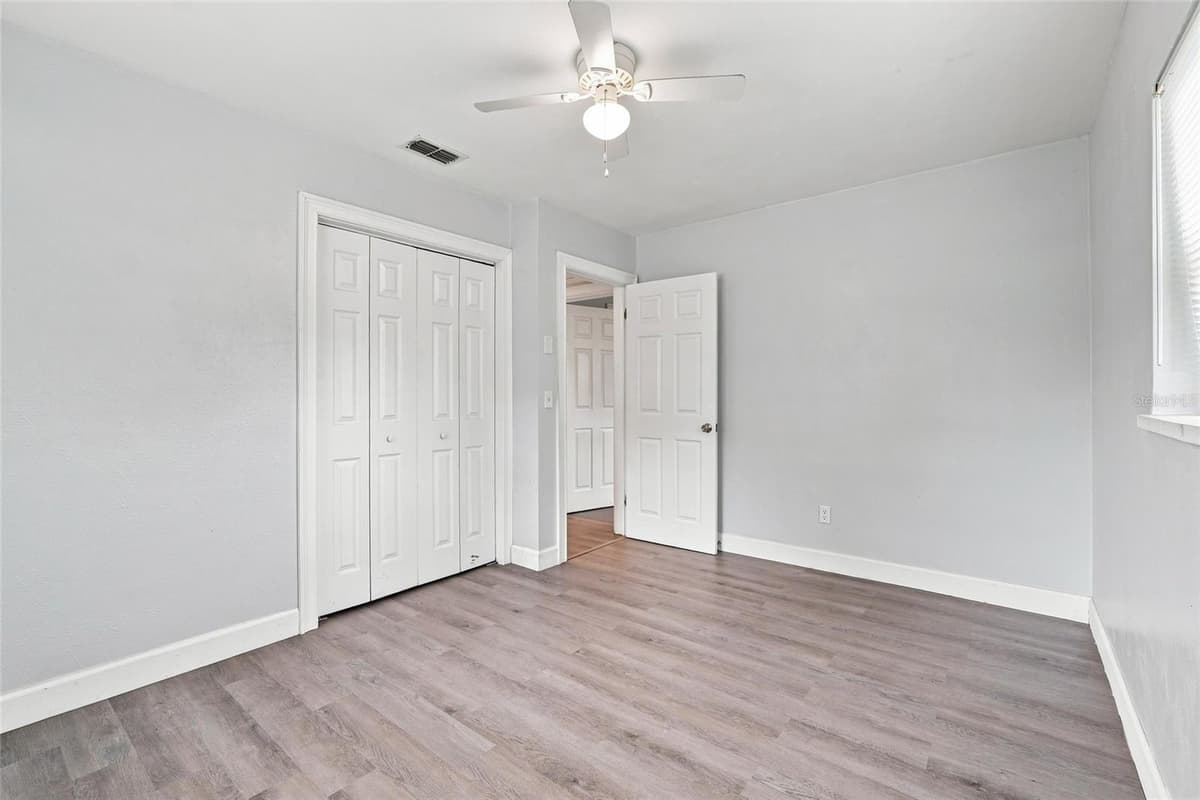 1024 31ST STREET — photo 12 of 33
