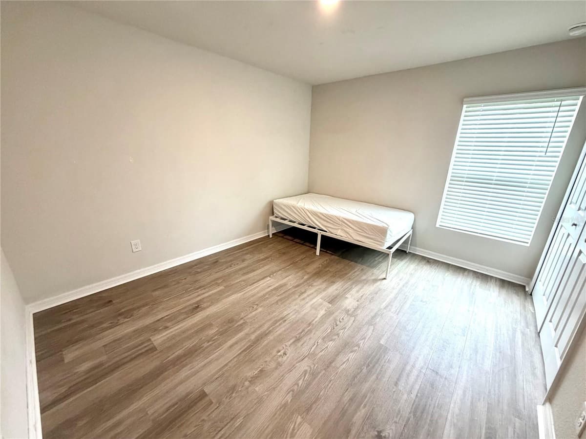 11034 CARNEGIE AVE. — photo 15 of 17