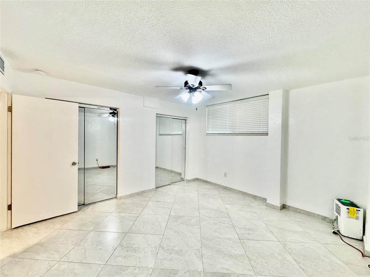 2727 ATLANTIC AVENUE — photo 10 of 12