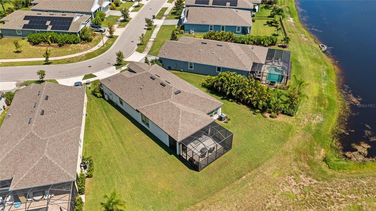 6211 SEA AIR DRIVE — photo 38 of 42