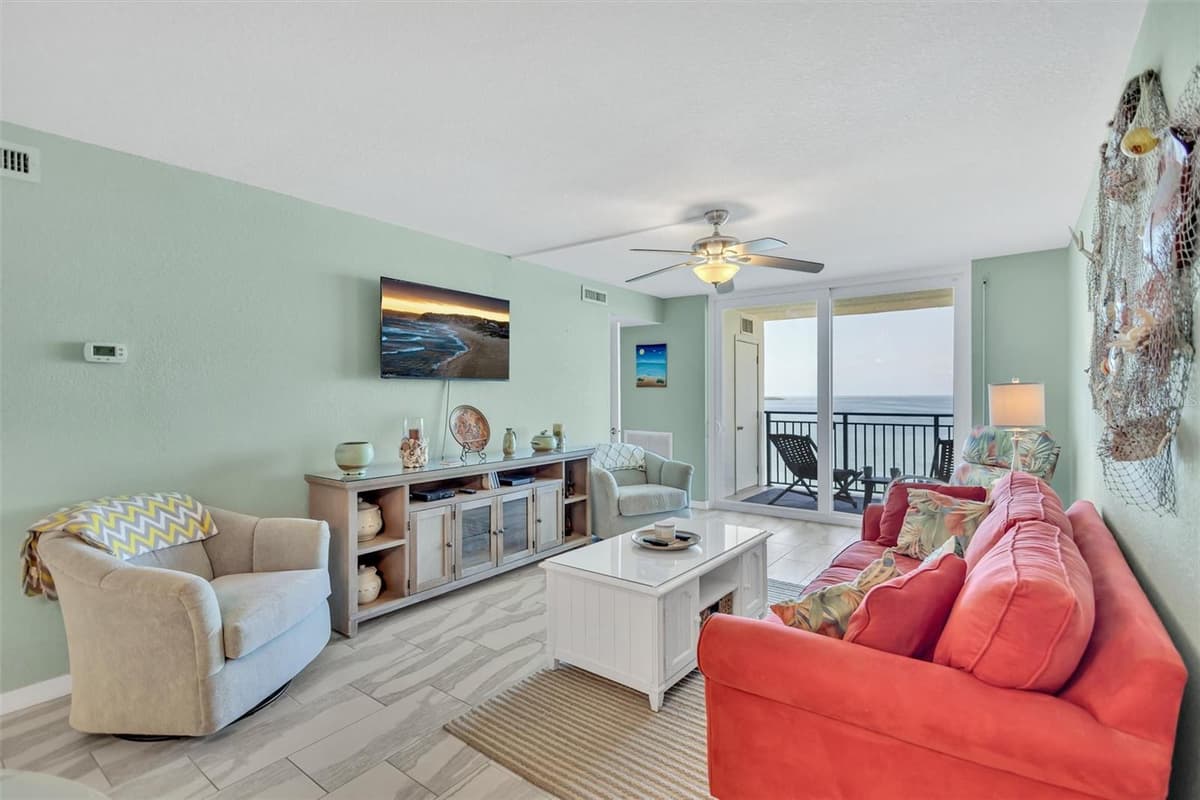 9 HAIG PLACE — photo 4 of 63
