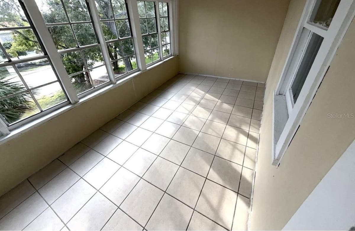 308 PENINSULA DRIVE — photo 9 of 13