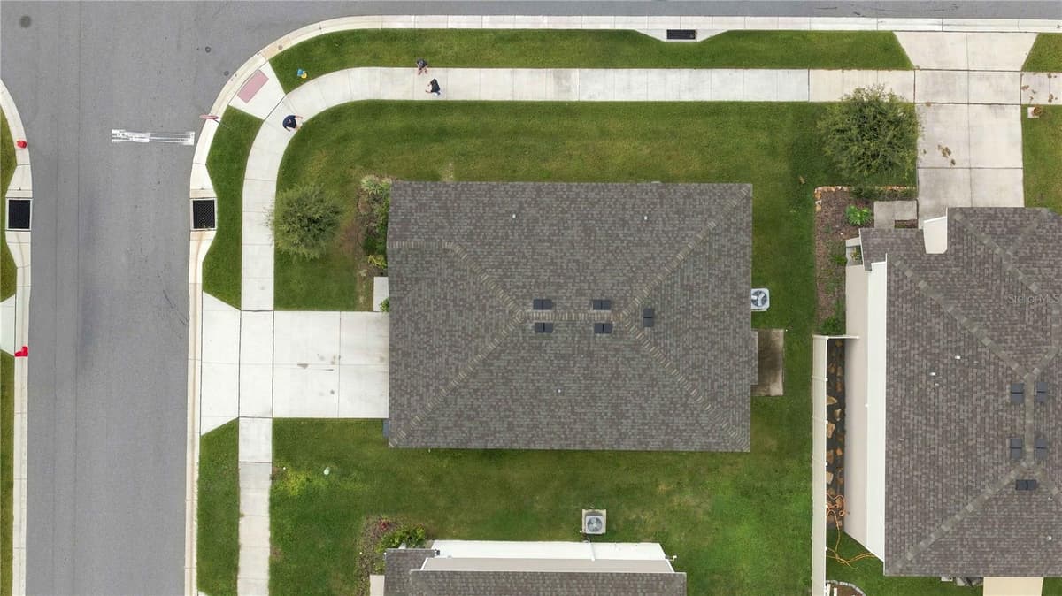 1876 IOWA DRIVE — photo 8 of 32
