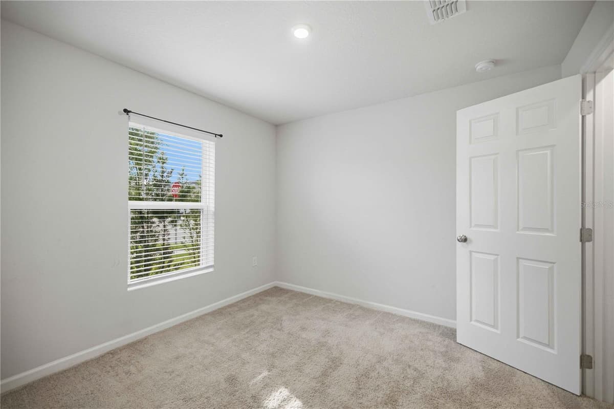 1876 IOWA DRIVE — photo 27 of 32