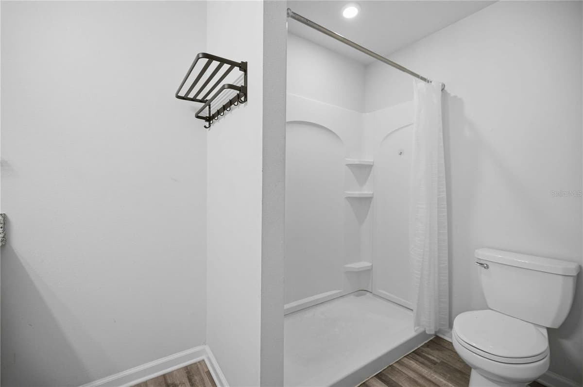 1876 IOWA DRIVE — photo 18 of 32