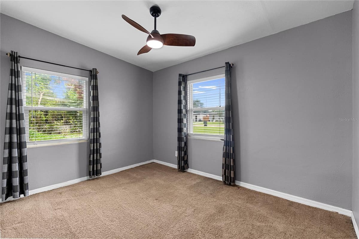 460 3RD STREET — photo 11 of 28